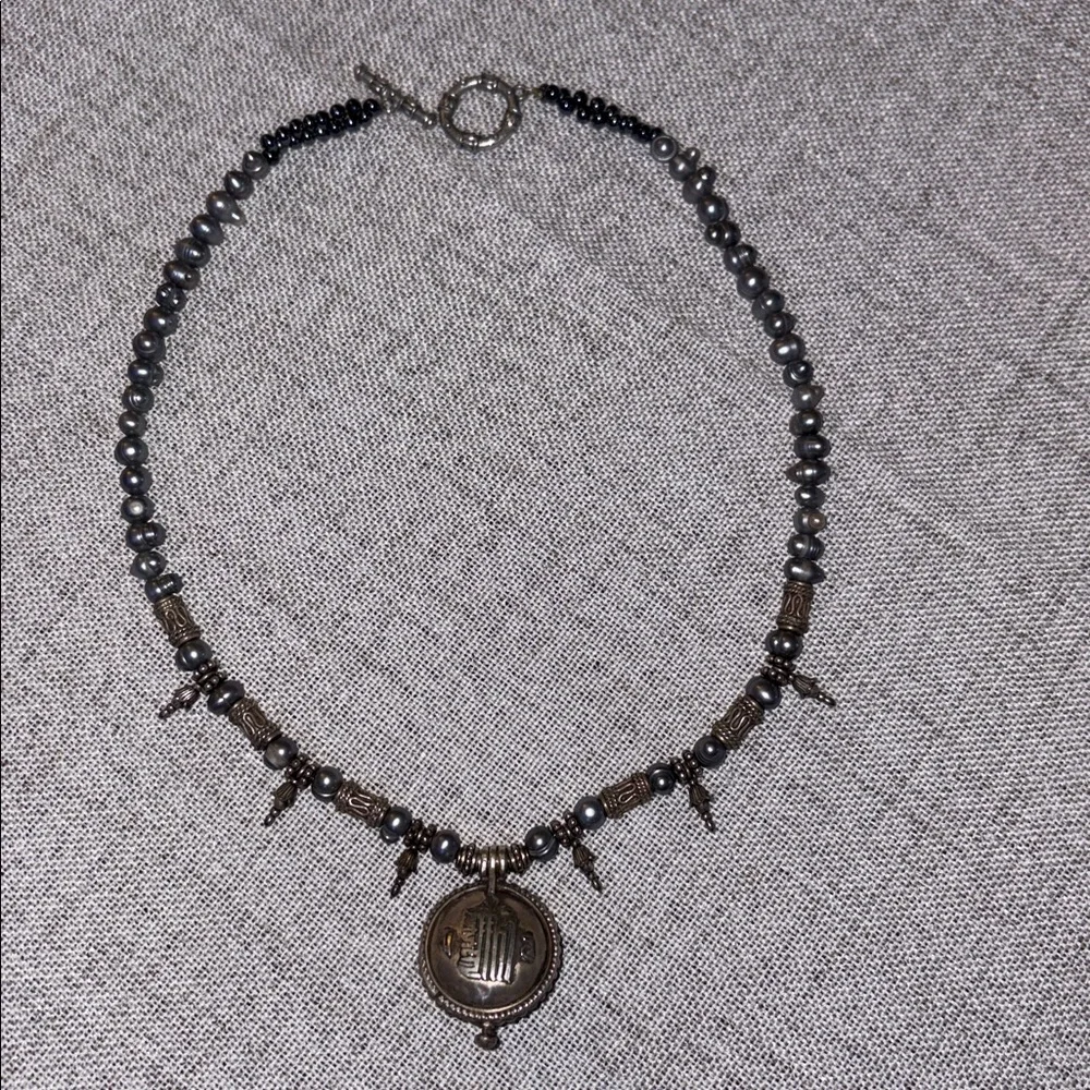 Artisan beaded necklace sun face charm - boho celestial box-style pendant - Picture 3 of 5